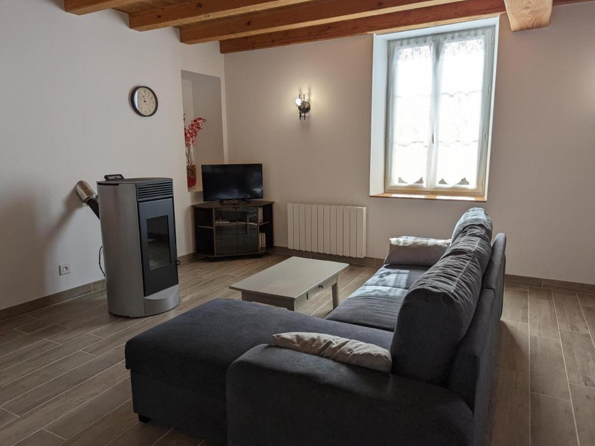 Gîte Puyréaux, 3 pièces, 4 personnes - FR-1-653-98 Extérieur photo