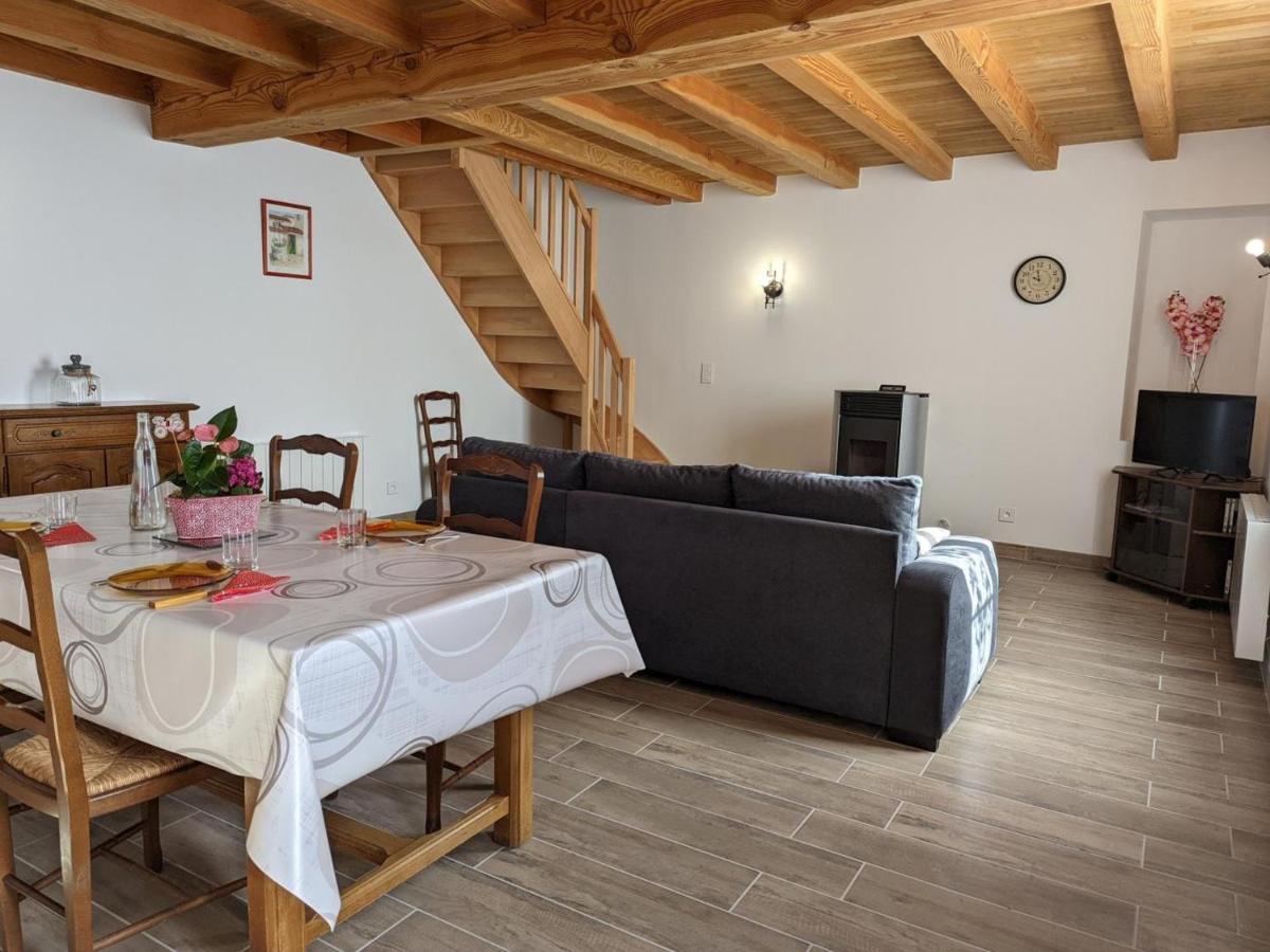 Gîte Puyréaux, 3 pièces, 4 personnes - FR-1-653-98 Extérieur photo