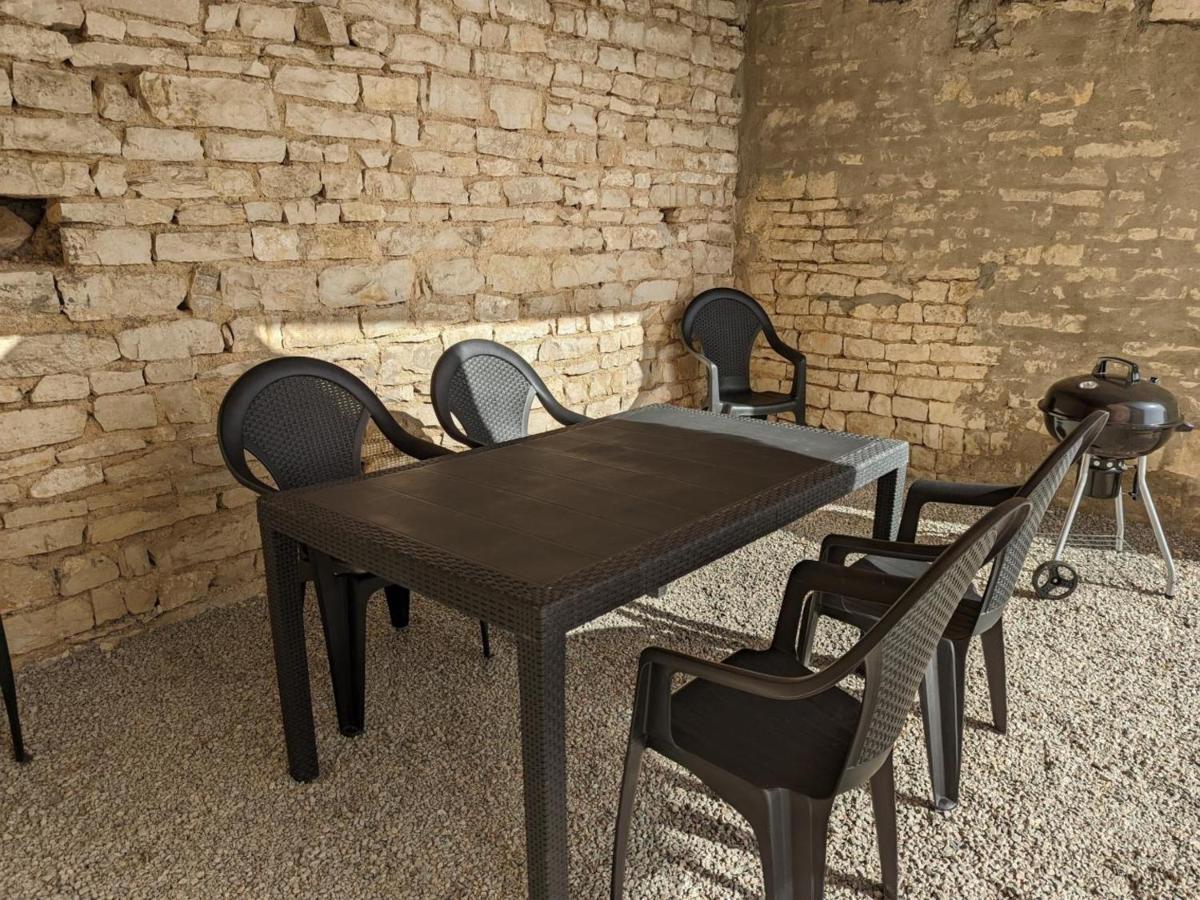 Gîte Puyréaux, 3 pièces, 4 personnes - FR-1-653-98 Extérieur photo
